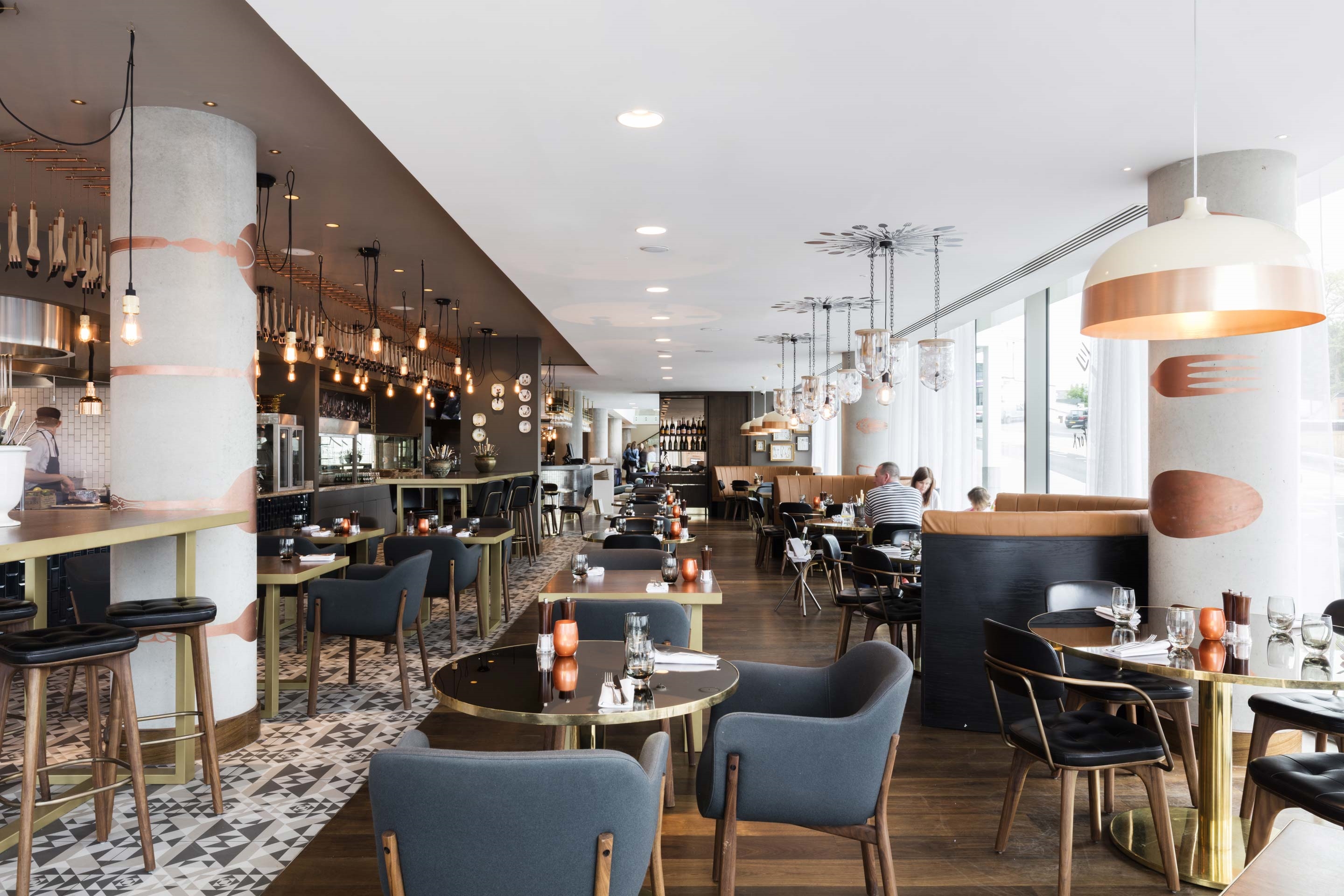 Hilton Bournemouth – Restaurant looking towards reception